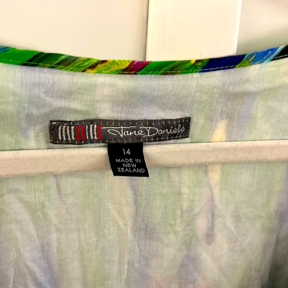 Designer Jane Daniels made in New Zealand size 14